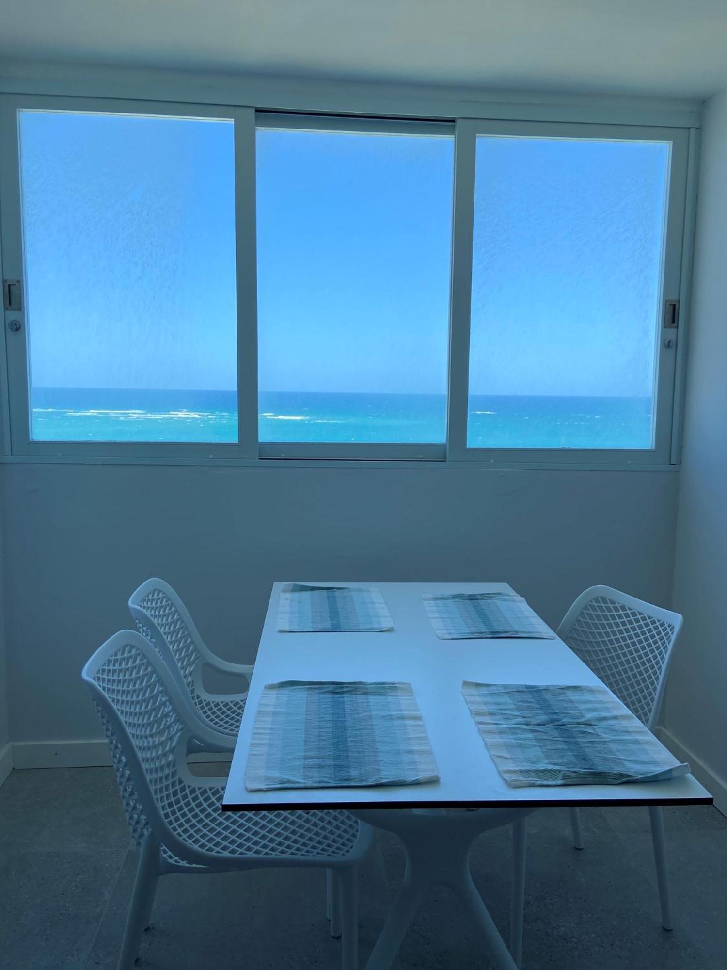 Kasa Blue Ocean - 2 Bed 2 Bath For 4 Ocean View Balcony Beachfront Condo Pool San Juan Esterno foto